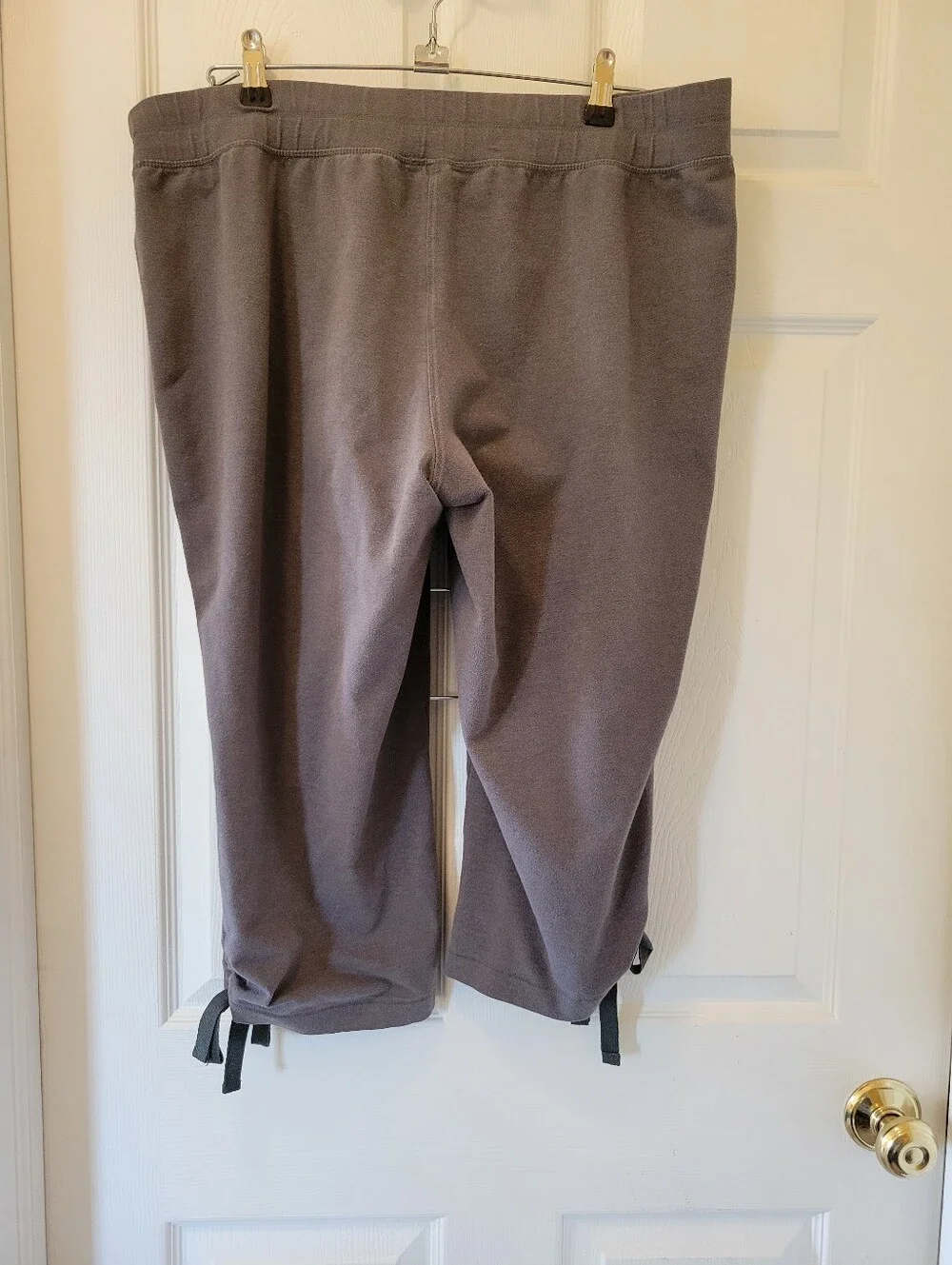 Womens Sz. XL Petite Cropped Pants